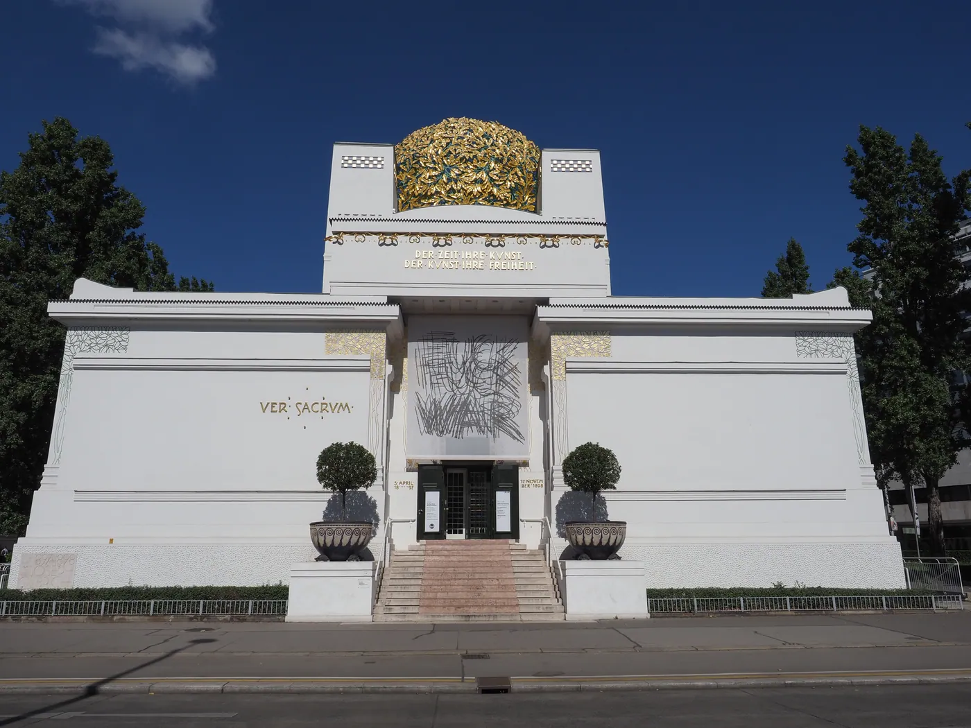 Vienna Secession & Karlsplatz